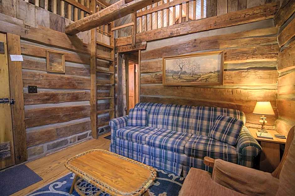 Moore House Inn & Cabins