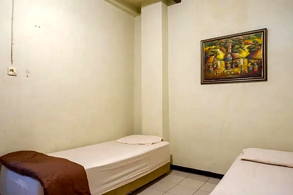 Cakra Homestay Solo Mitra RedDoorz