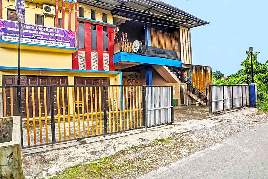 Hotel O N Guesthouse