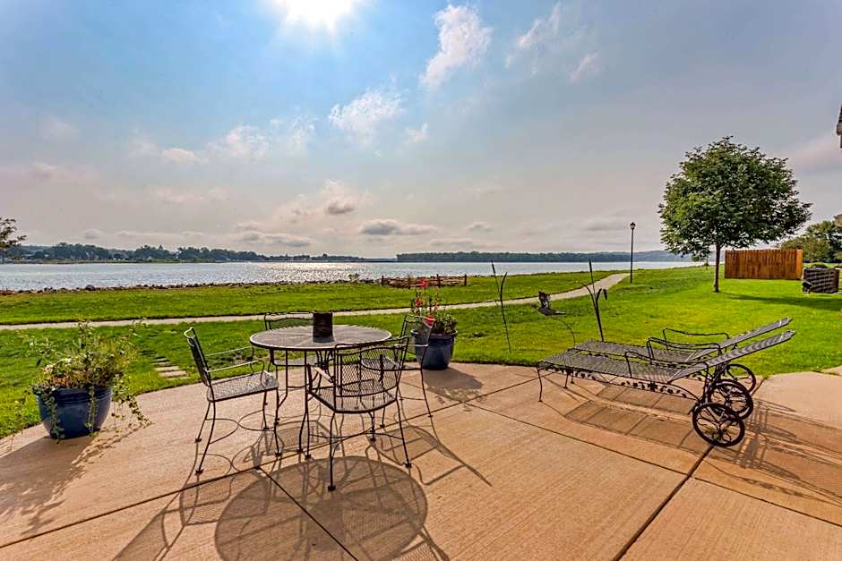 AmericInn by Wyndham Fort Pierre - Conference Center