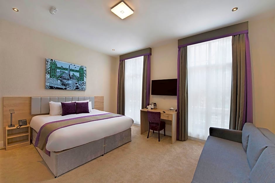 OYO Townhouse 30 Sussex Hotel