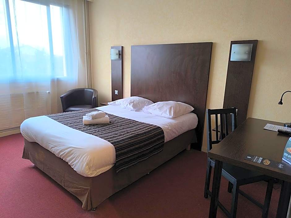Adonis Lyon Est Hôtel Artys