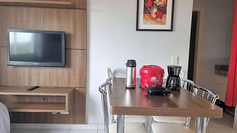 Frente ao Parque da Lagoa Quente Entrada NÃO INCLUSA Aptos Particulares com varanda