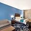 Baymont Inn & Suites Houston Hobby Airport