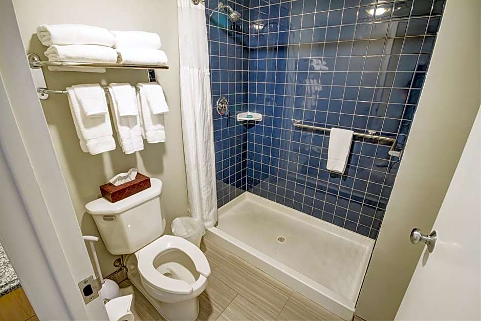 Wyndham Inn on the Harbor