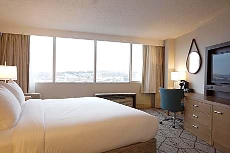 Crowne Plaza Syracuse