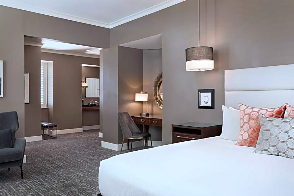 Ambassador Hotel Oklahoma City, Autograph Collection by Marriott