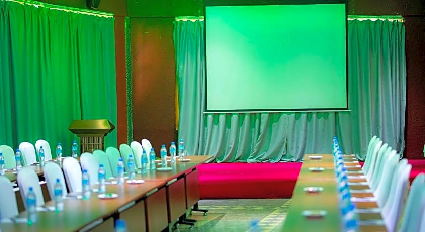 Tiffany Diamond Hotel
