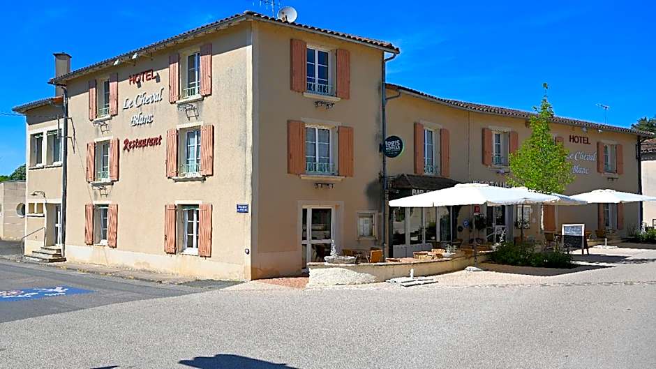 Logis Hôtel & Restaurant Le Cheval Blanc et Clovis