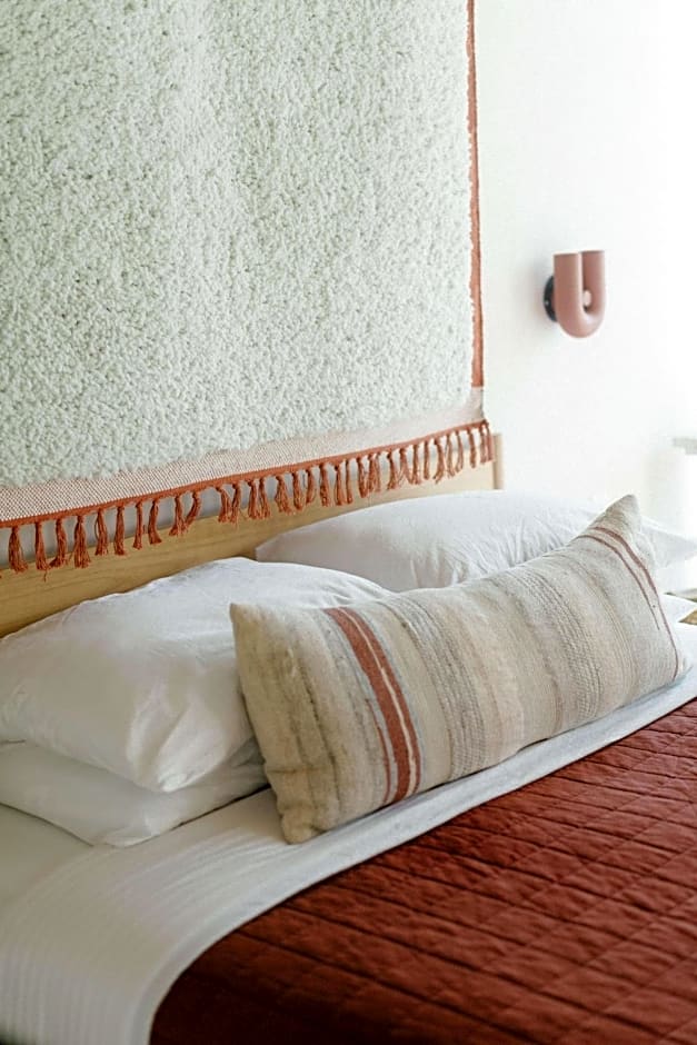 Hotel Novacancy