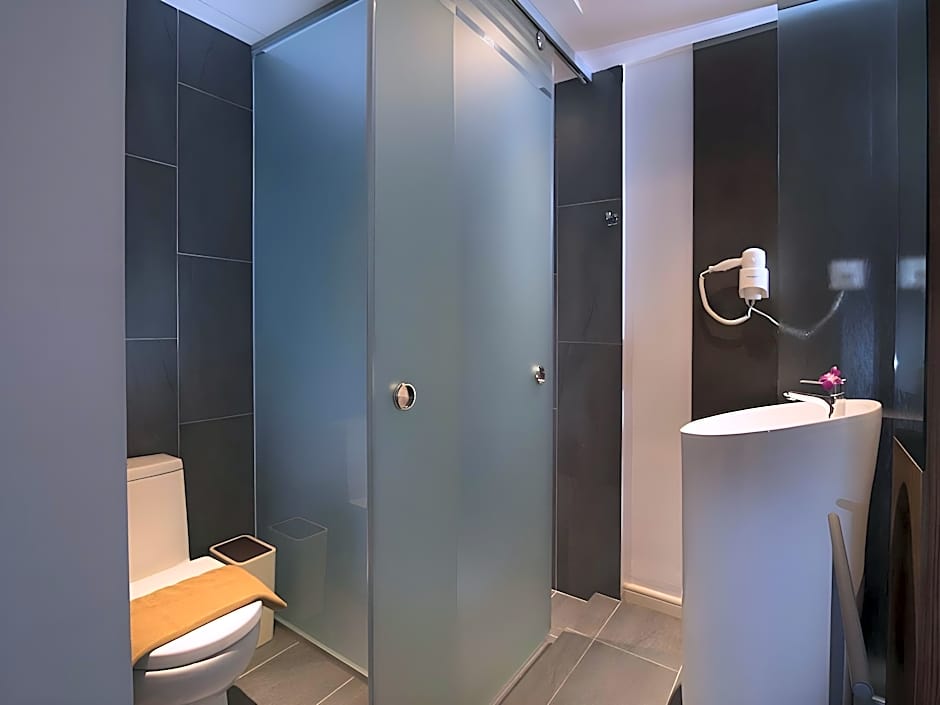 T+ Hotel Butterworth