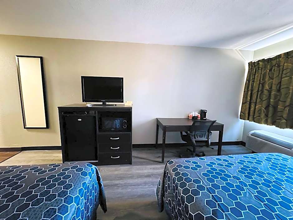 Econo Lodge Inn & Suites Centerville