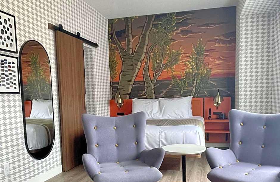 Superior Shores Hotel, Signature Collection