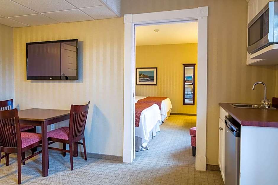Quality Inn & Suites Downtown