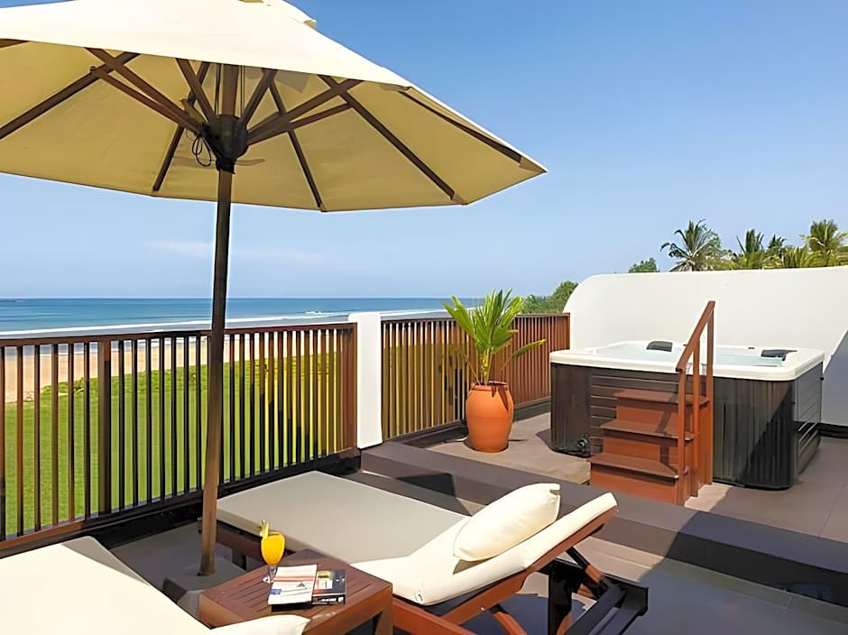 EKHO Surf Bentota