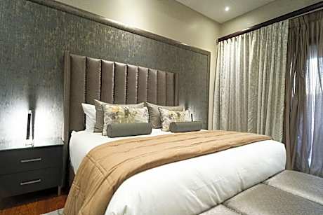 Family Room with Lounge