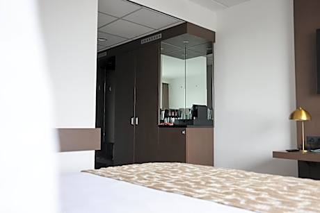 Deluxe Double Room with Bath