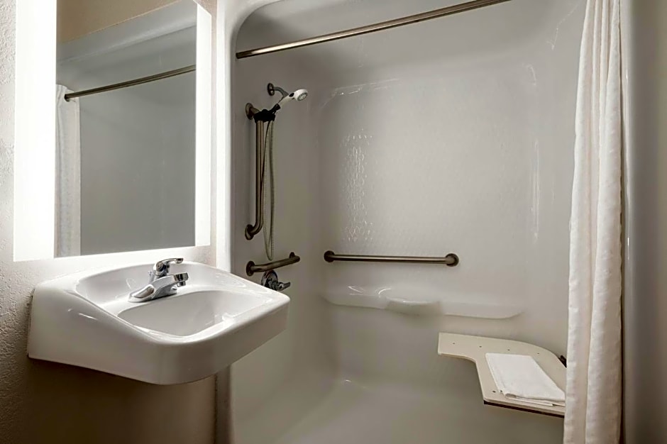 Candlewood Suites Watertown Fort Drum, an IHG Hotel