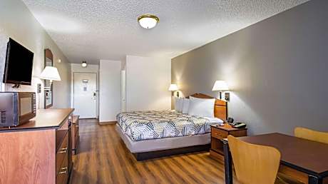 Deluxe King Room - Smoking