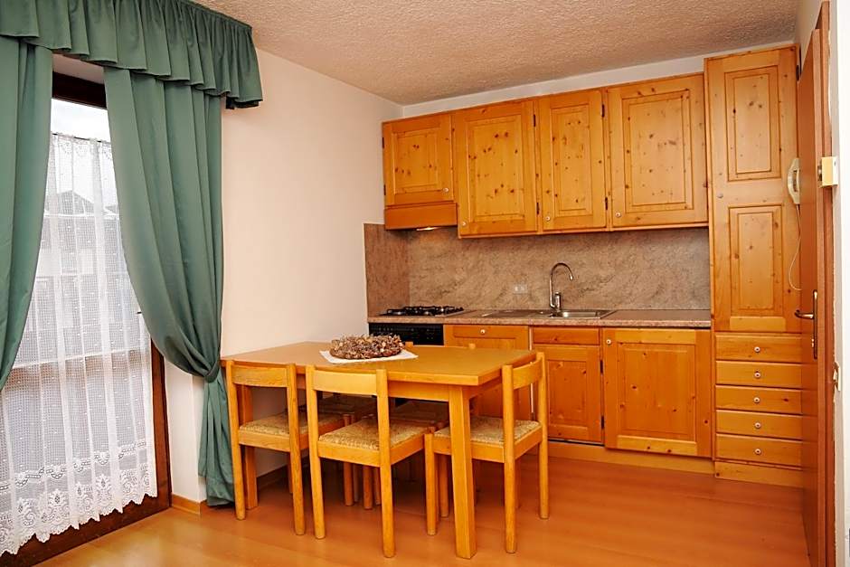 Residence Marisol Camere & Appartamenti - Mezzana Centre