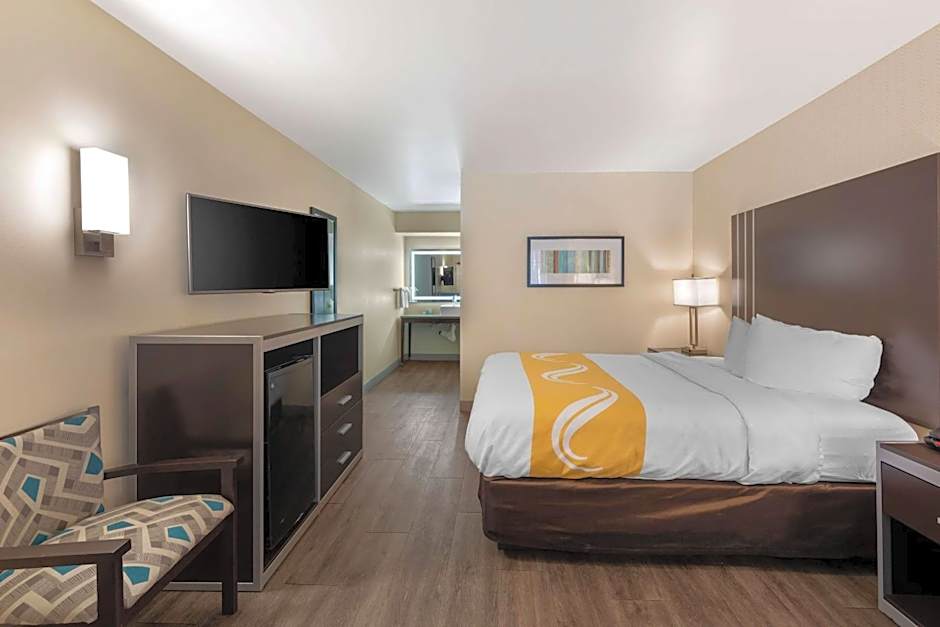 Quality Inn & Suites Camarillo-Oxnard