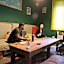 Sunflower City Student Hostel & Bar