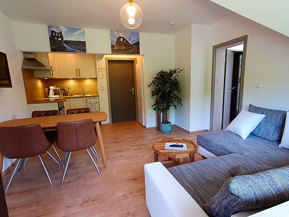 Römerstube Apartments & rooms