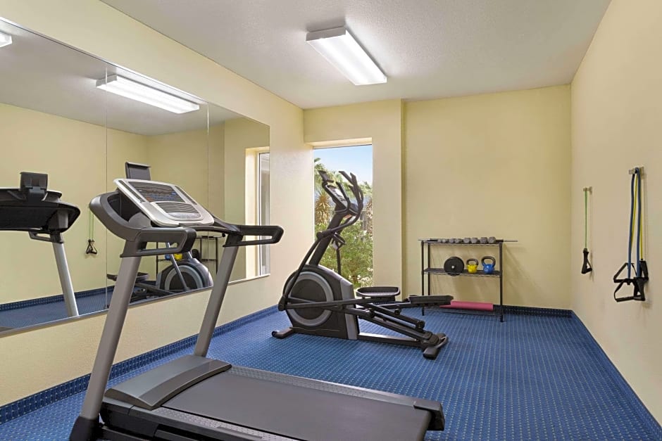 Howard Johnson by Wyndham San Antonio NW Medical C