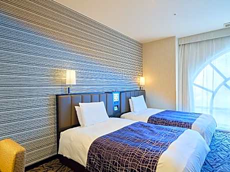 Non-smoking room 2nd floor designated twin