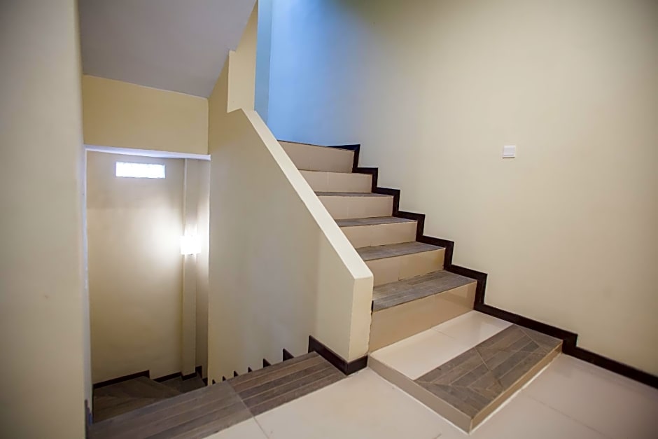 RedDoorz Premium @ Jalan Cengkeh Malang