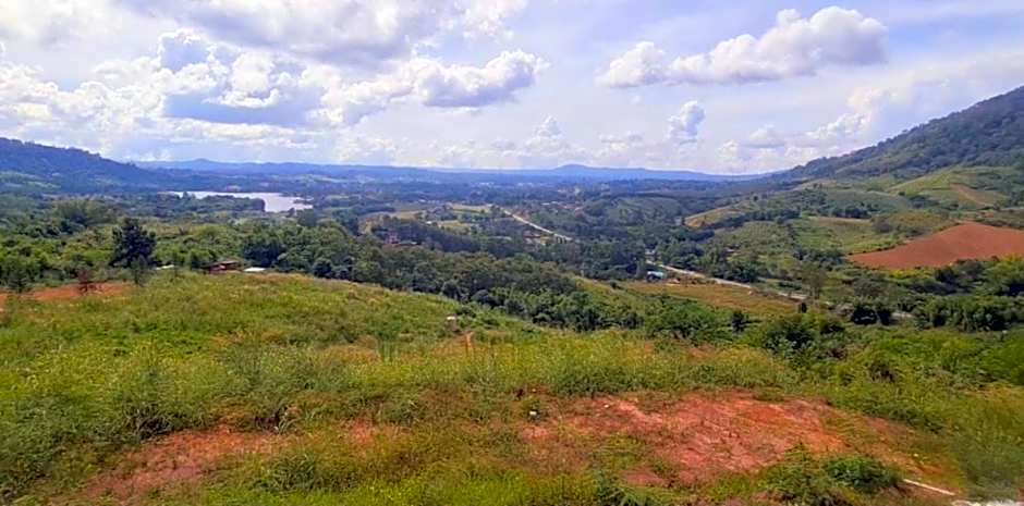 Sirine​ Onsen​ รีสอร์ทออนเซนวิวทะเลหมอก