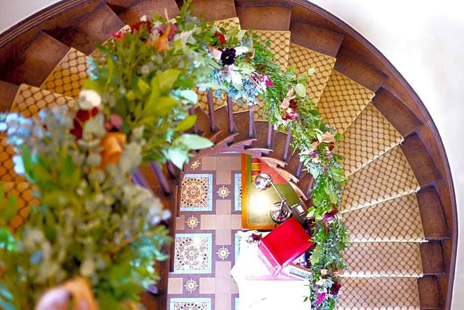 Glewstone Court Country House Hotel