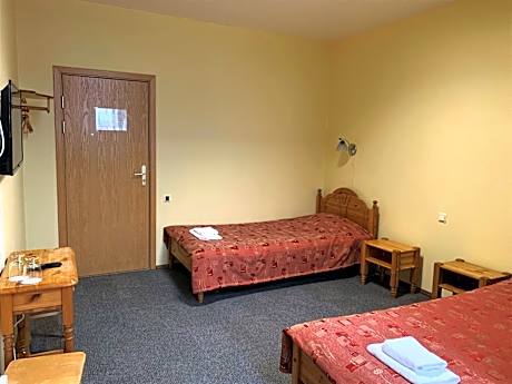 Budget Twin Room M16 in Manor Building