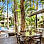 The Reef Retreat Palm Cove