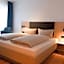 HOLI-Berlin Hotel