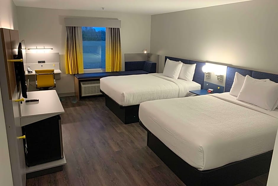 Microtel Inn & Suites by Wyndham Rehoboth Beach