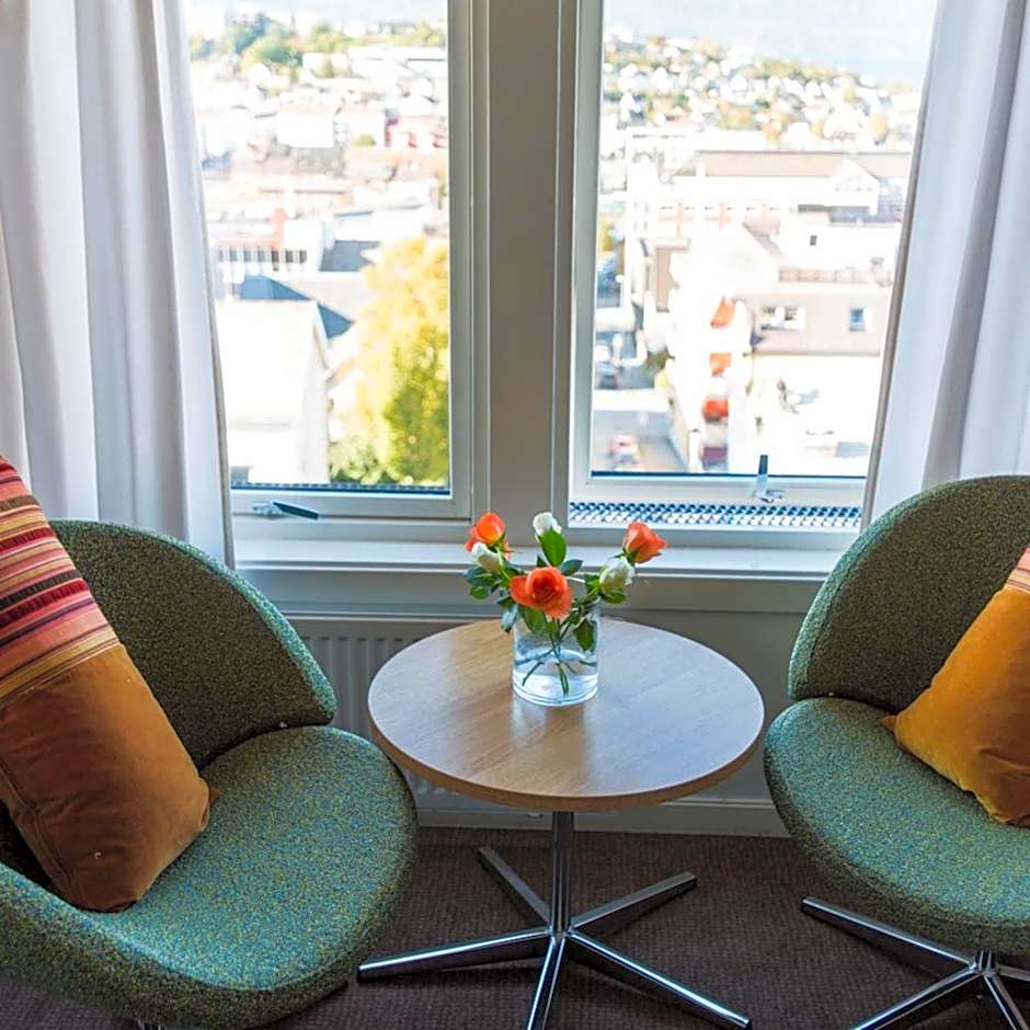 Breidablikk Guesthouse