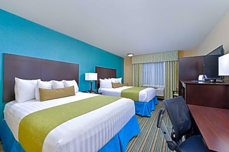 Queen Room with Two Queen Beds - Non-Smoking