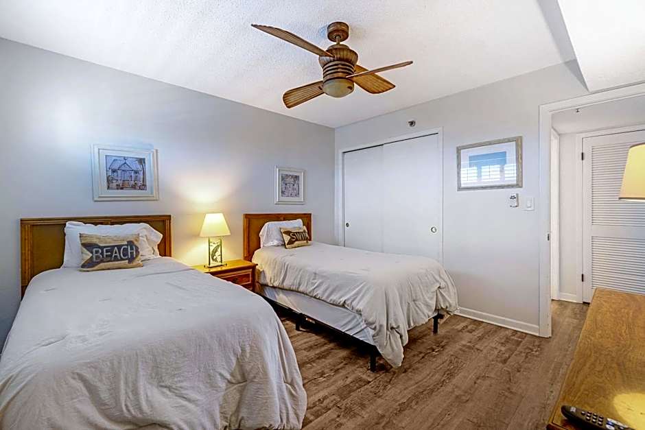 Emerald Oasis, Emerald Oasis- Gulf Front, Great for Families and Close to Destin Harbor!