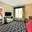 La Quinta Inn & Suites by Wyndham Tumwater - Olympia