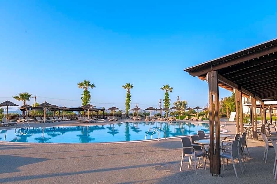 Grand Blue Beach Hotel