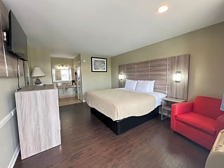 1 King Bed Non-Smoking