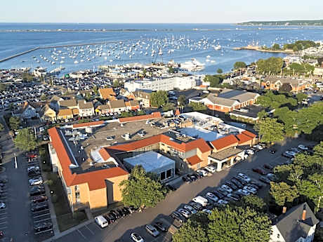 Hotel 1620 At Plymouth Harbor
