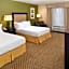 Holiday Inn Express Woodland By IHG