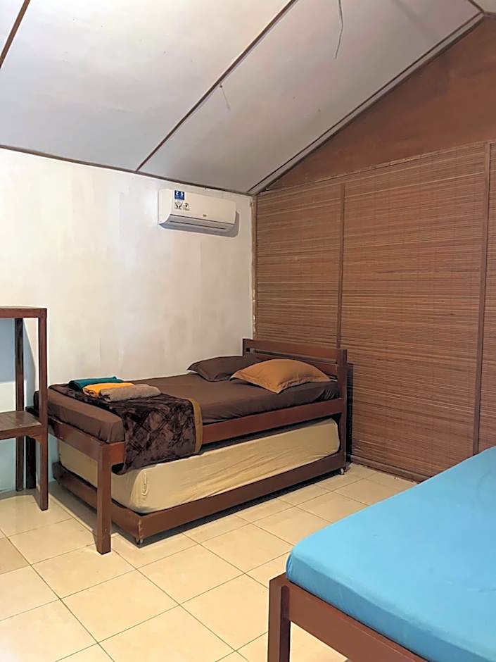 Olala Bungalows and Restaurant