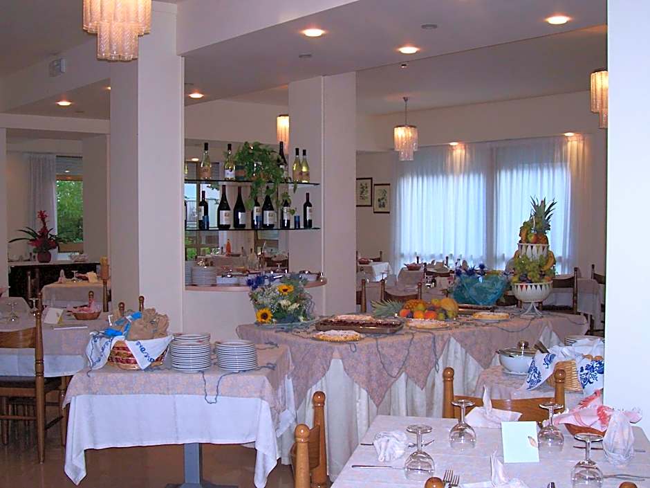 Hotel Ascot