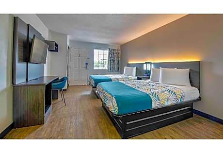 2 Full Beds | Smoking