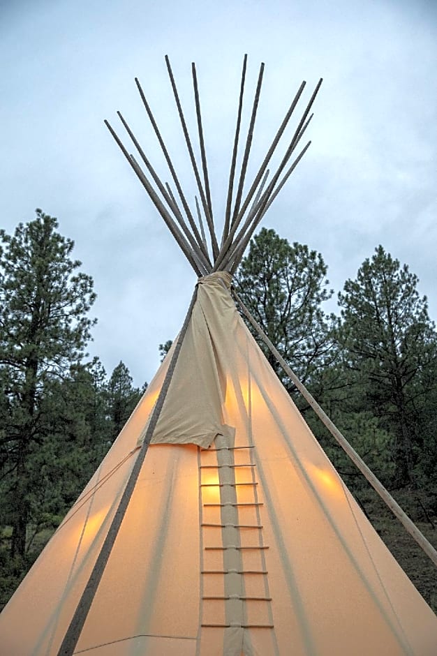 Navajo Peak Lodge