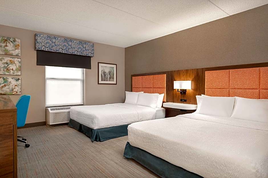 Photo 1 of 1 of 2 Queen Beds, Mobility Accessible, Bathtub