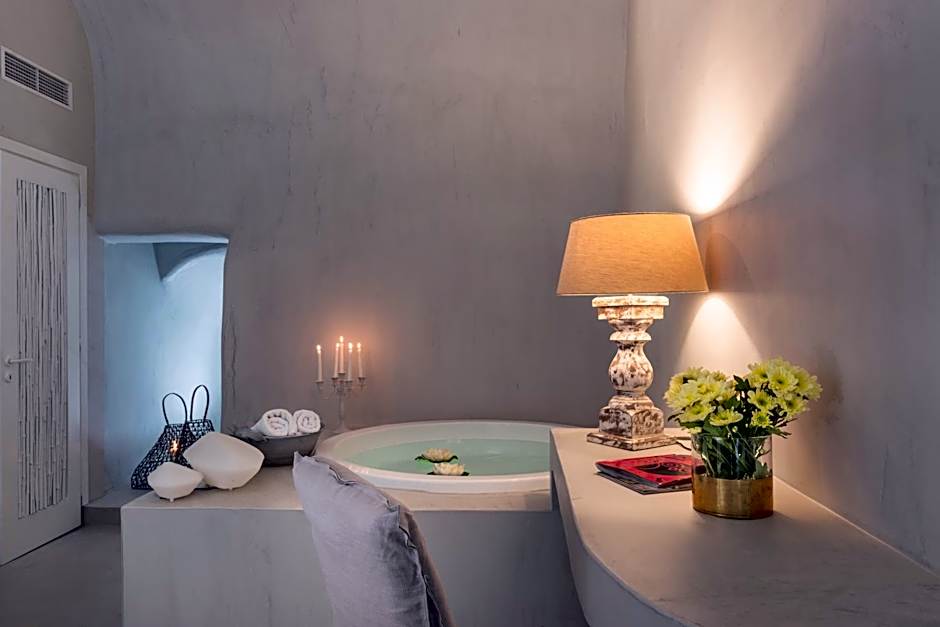 Mythical Blue Luxury Suites